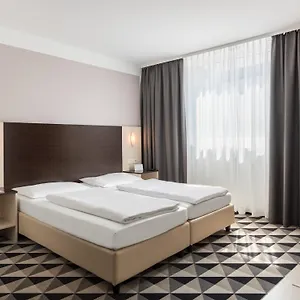 4* Szálloda Acom-hotel